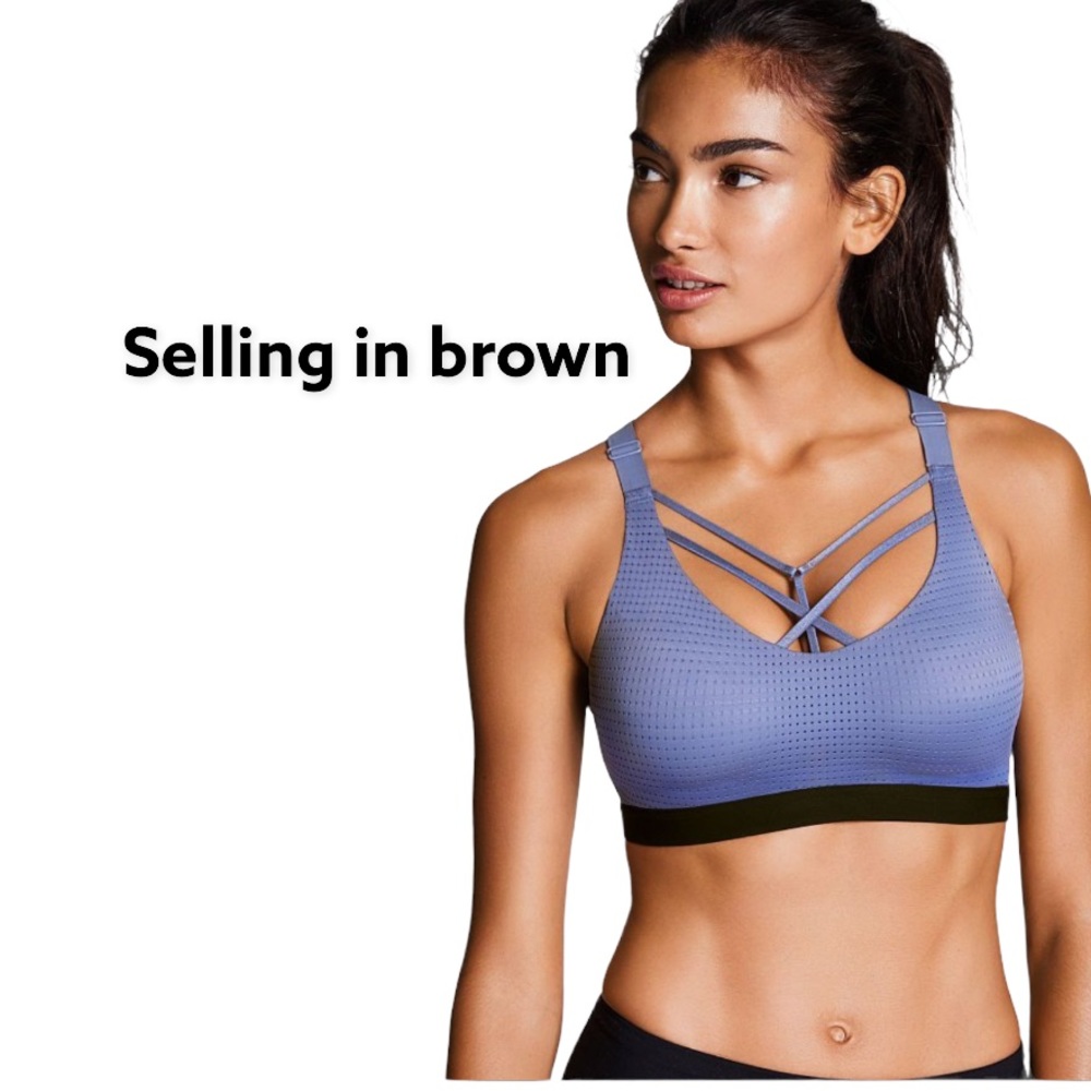 Victoria’s Secret lightweight strappy sports bra